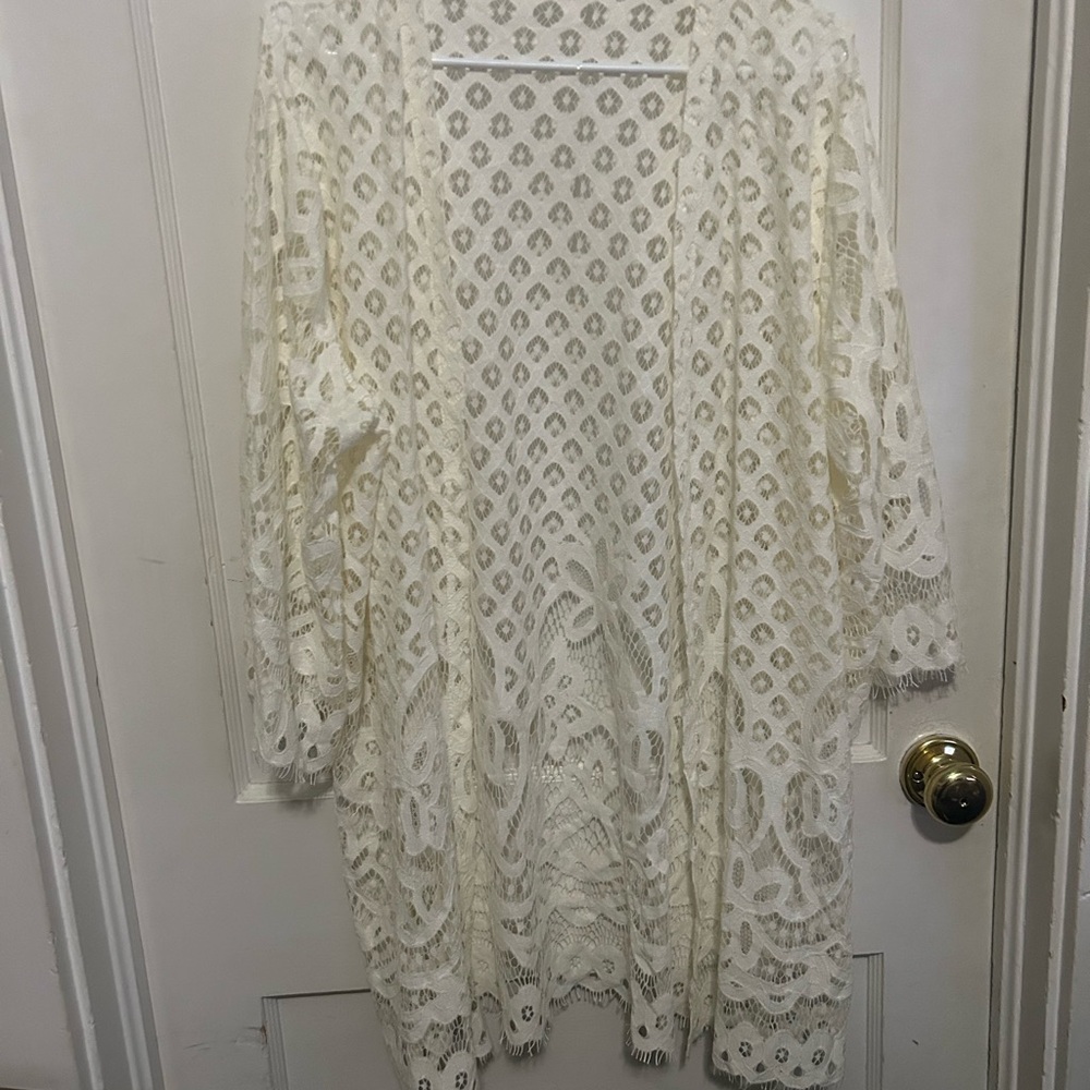 Maurices Cream Lace top for layering